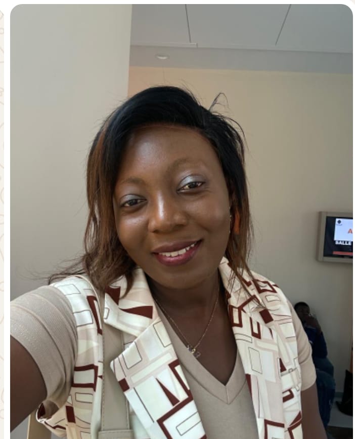 Portrait — Dr Sandrine Nadège DAMOUE